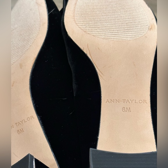 Ann Taylor Velvet Pumps - Picture 3 of 5